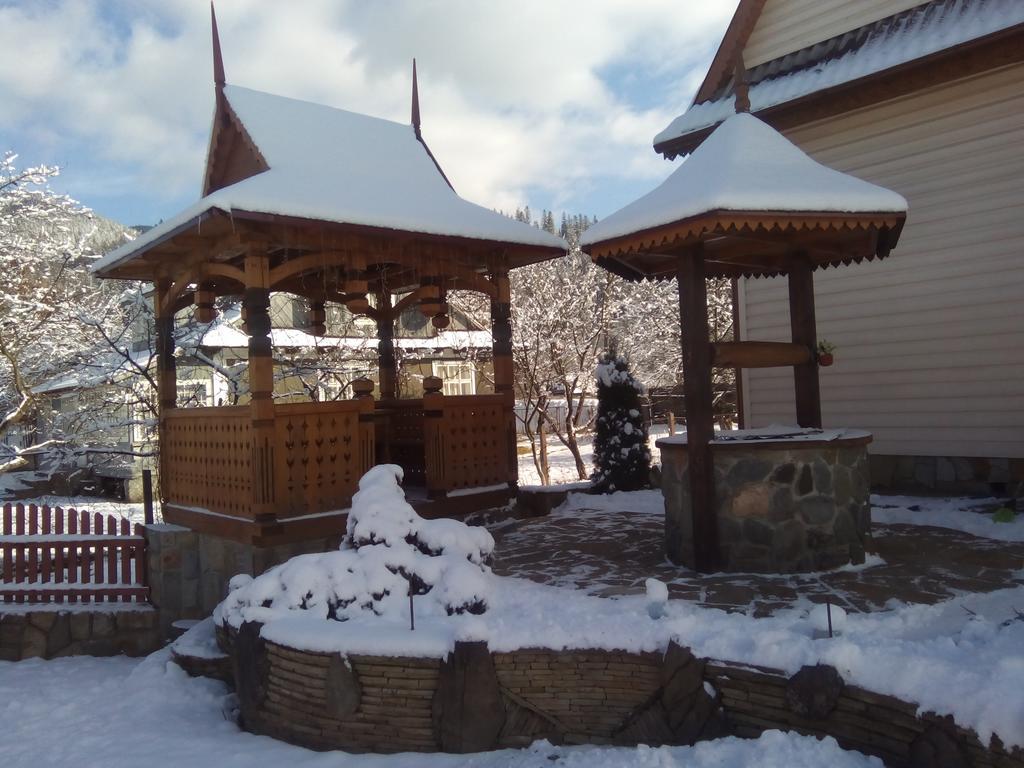 Homestay Opryshky Tatariv Exteriör bild