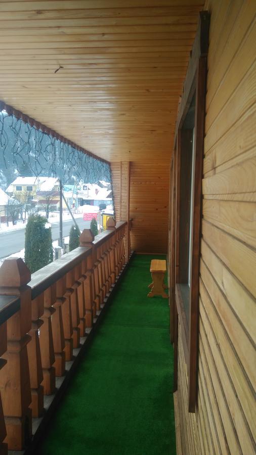 Homestay Opryshky Tatariv Exteriör bild
