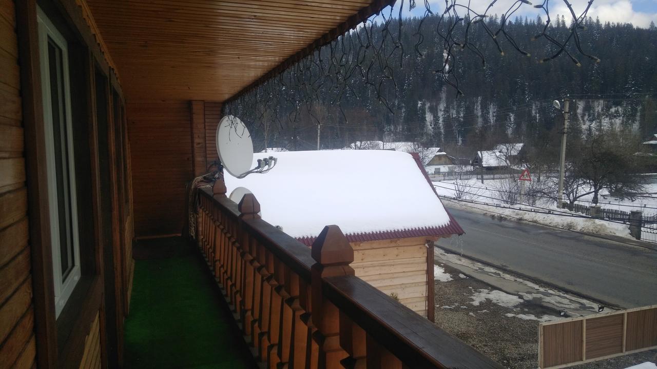 Homestay Opryshky Tatariv Exteriör bild